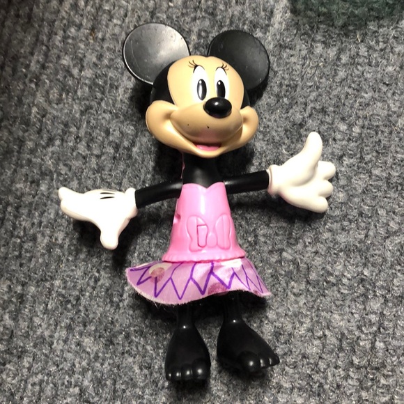 Minnie Mouse (2) with dresses, shoes, accessories - Picture 4 of 11
